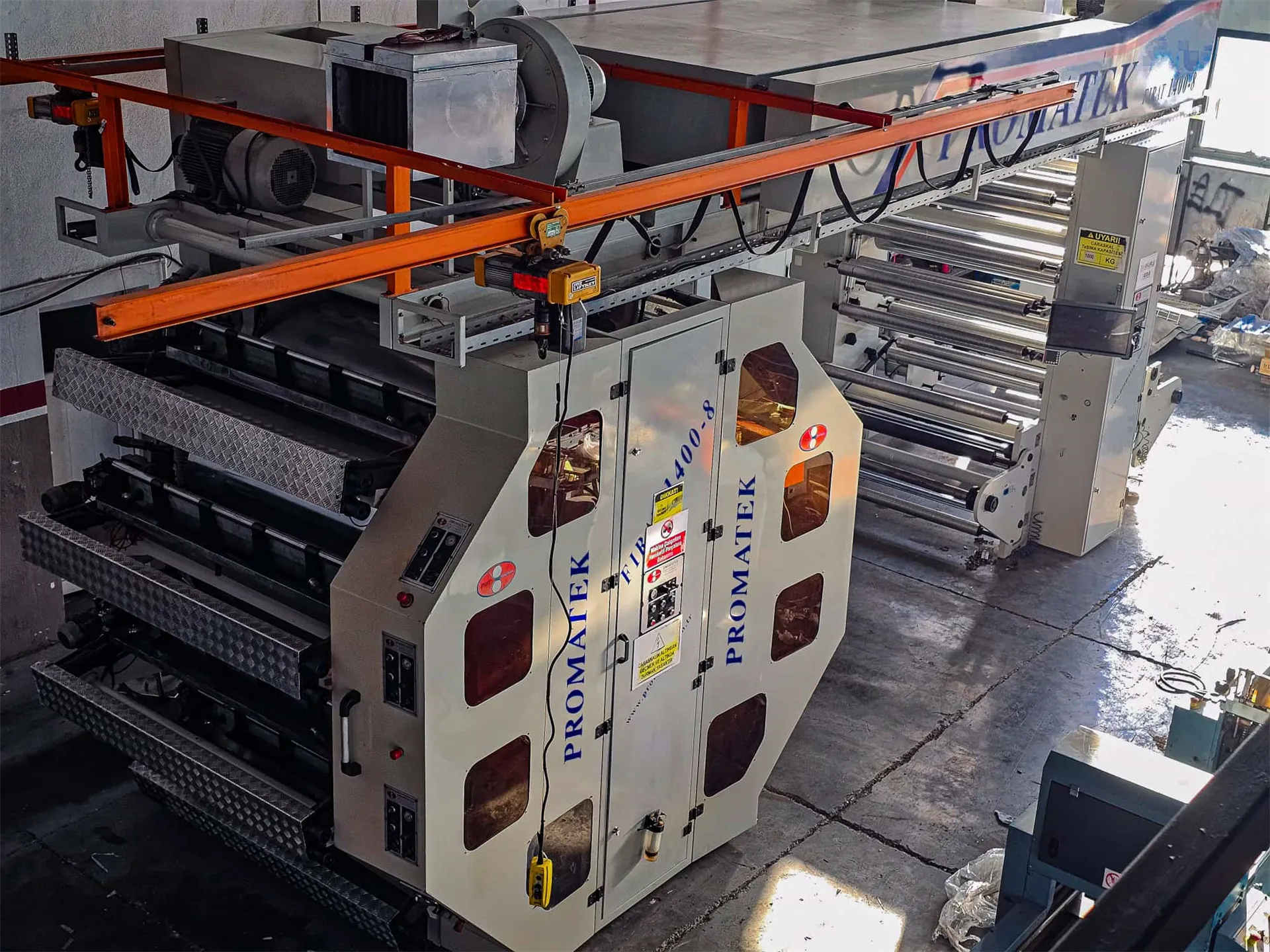 Promatek 8 Renk Tamburlu Flekso Baskı Makinesi – 1400 mm, 300 m/dk