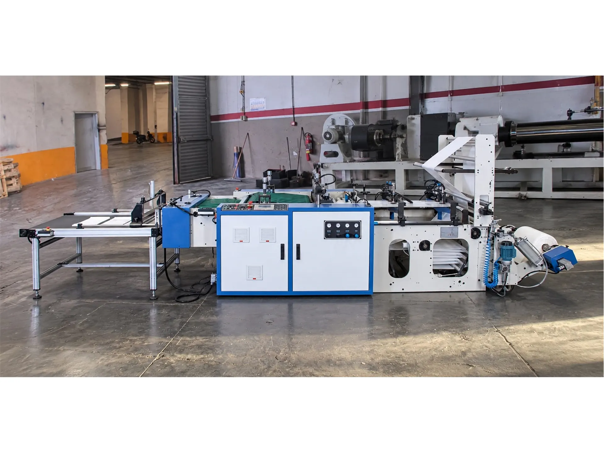 Güriş TY-750 Modern Mekanik Sistemli Yan Kesim Makinesi